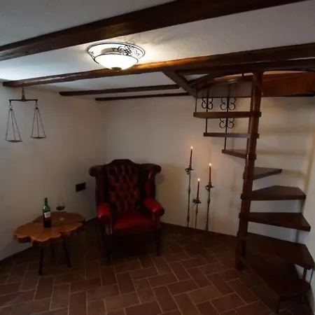 Altes Faehrhaus Anno 1 6 3 3 - Traumferienwohnung In Exponierter Moselufer-lage By Interhome Verbandsgemeinde Traben-Trarbach