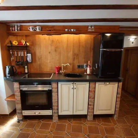 Appartement Altes Faehrhaus Anno 1 6 3 3 - Traumferienwohnung In Exponierter Moselufer-lage By Interhome