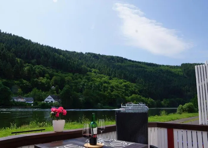 Altes Faehrhaus Anno 1 6 3 3 - Traumferienwohnung In Exponierter Moselufer-lage By Interhome * Traben-Trarbach