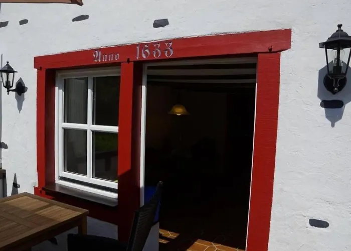 Apartamento Altes Faehrhaus Anno 1 6 3 3 - Traumferienwohnung In Exponierter Moselufer-lage By Interhome Traben-Trarbach