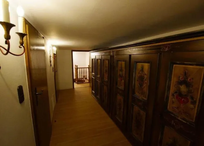 Apartment Altes Faehrhaus Anno 1 6 3 3 - Traumferienwohnung In Exponierter Moselufer-lage By Interhome