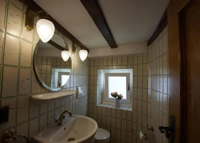 Altes Faehrhaus Anno 1 6 3 3 - Traumferienwohnung In Exponierter Moselufer-lage By Interhome * Traben-Trarbach