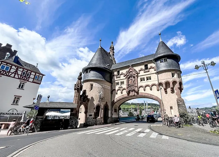 Apartamento Altes Faehrhaus Anno 1 6 3 3 - Traumferienwohnung In Exponierter Moselufer-lage By Interhome *